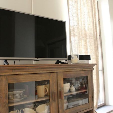 2 Room Apartment In Embasy Area Riga Exterior foto